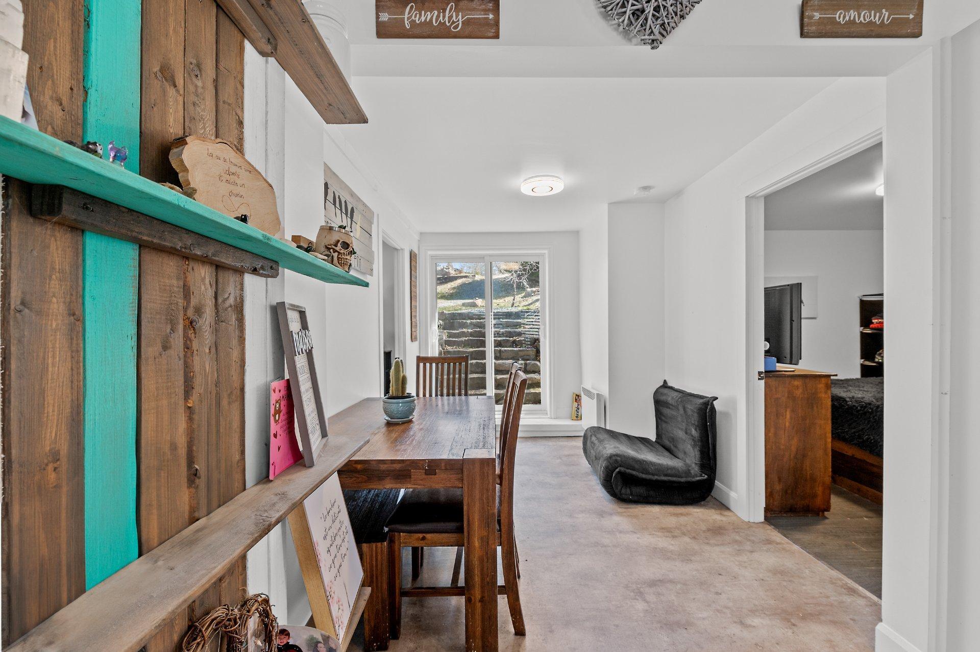 









1770


Rue Principale

,
Mont-Blanc,




QC
J0T2G0


