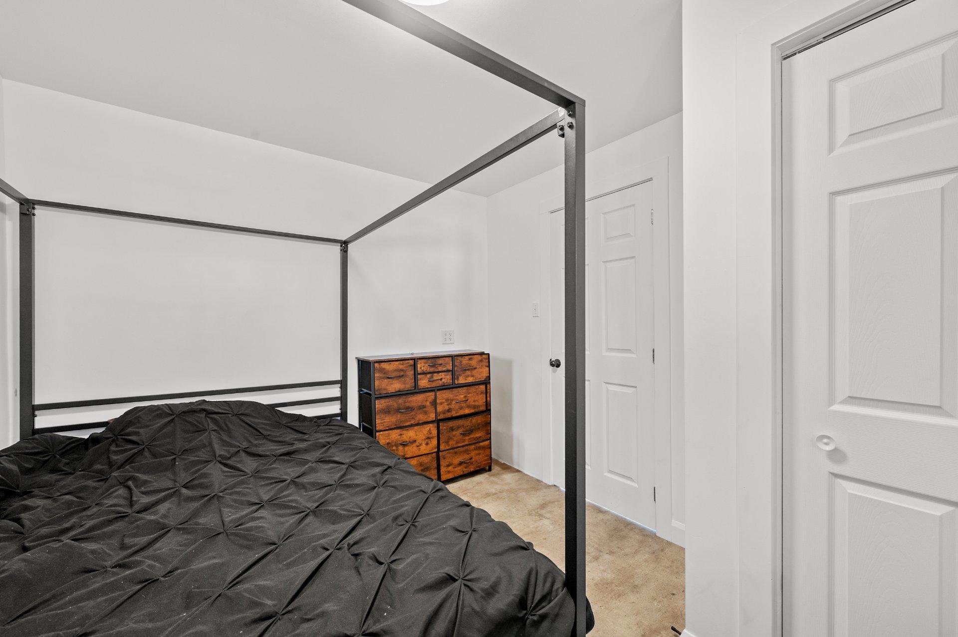 









1770


Rue Principale

,
Mont-Blanc,




QC
J0T2G0

