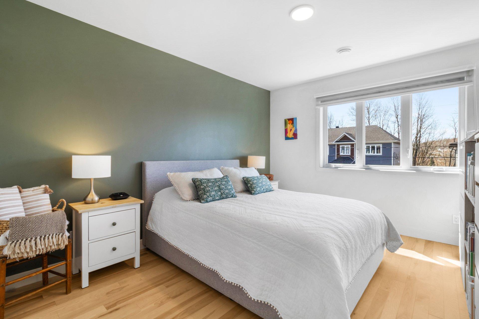 









22


Rue Picken

,
Waterloo,




QC
J0E2N0

