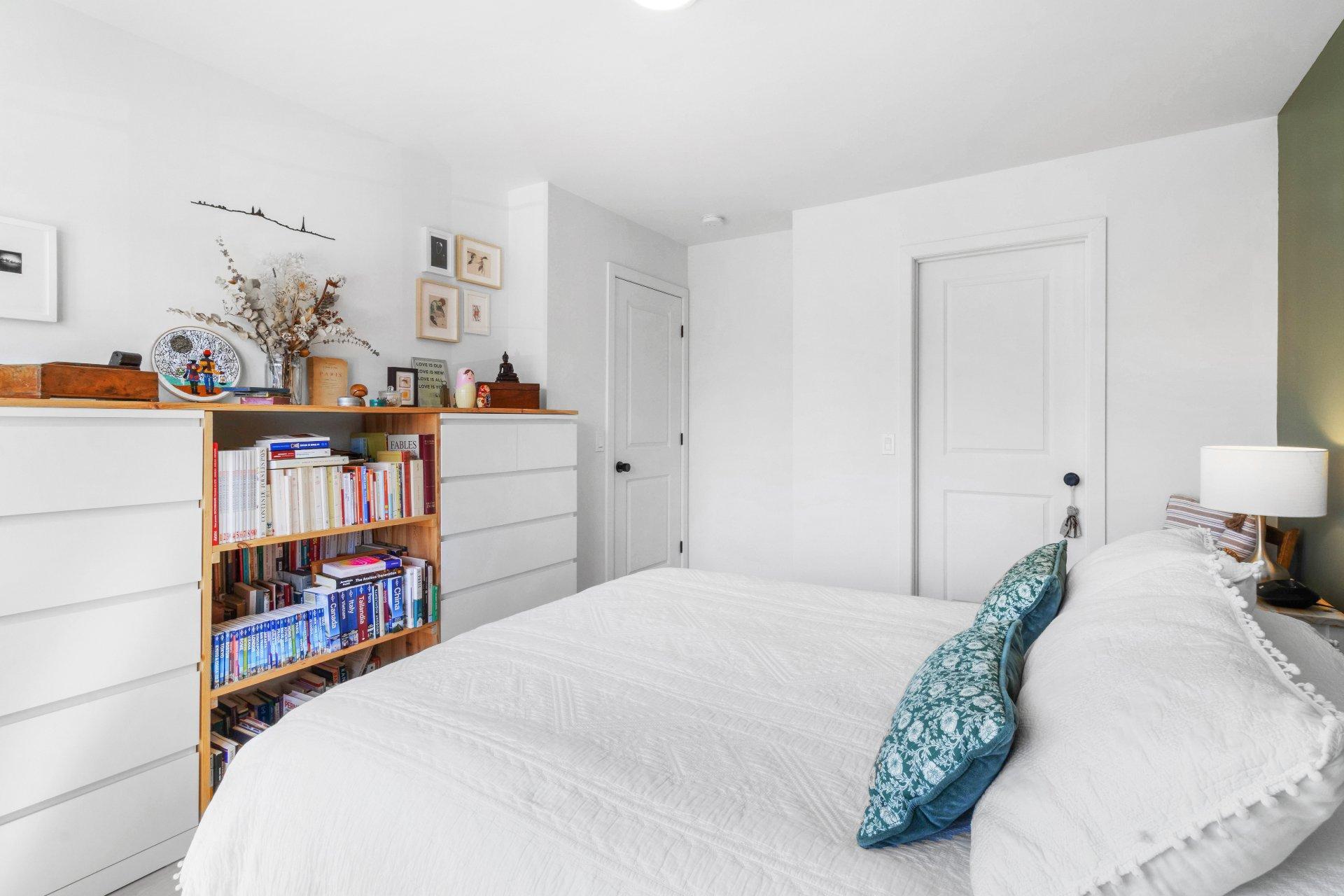 









22


Rue Picken

,
Waterloo,




QC
J0E2N0

