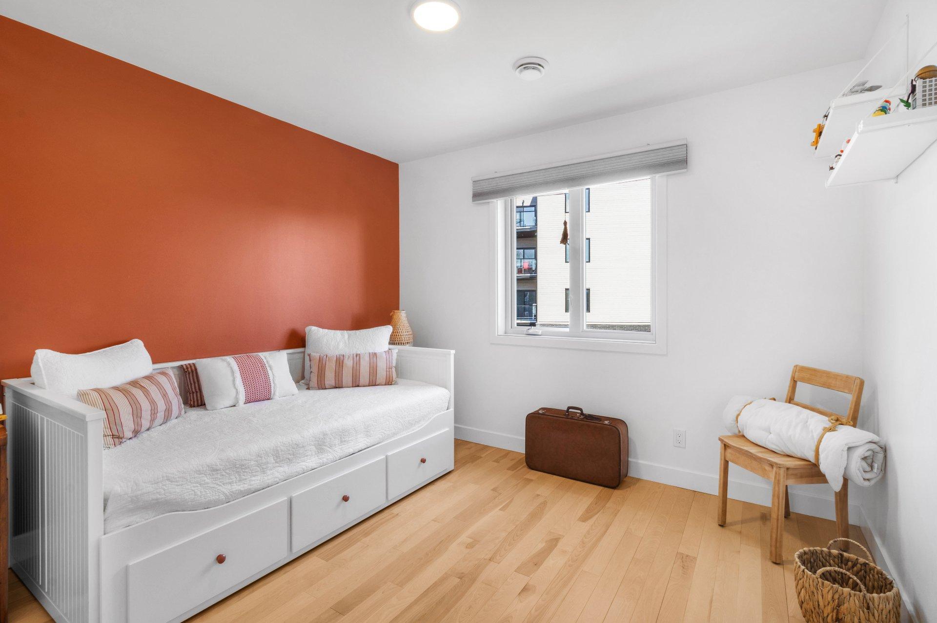 









22


Rue Picken

,
Waterloo,




QC
J0E2N0

