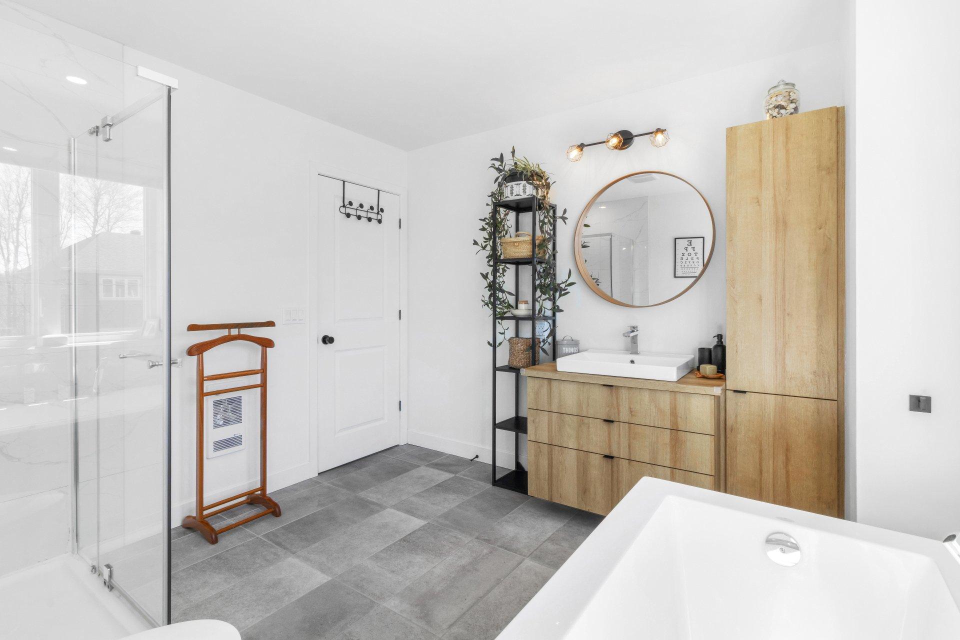 









22


Rue Picken

,
Waterloo,




QC
J0E2N0

