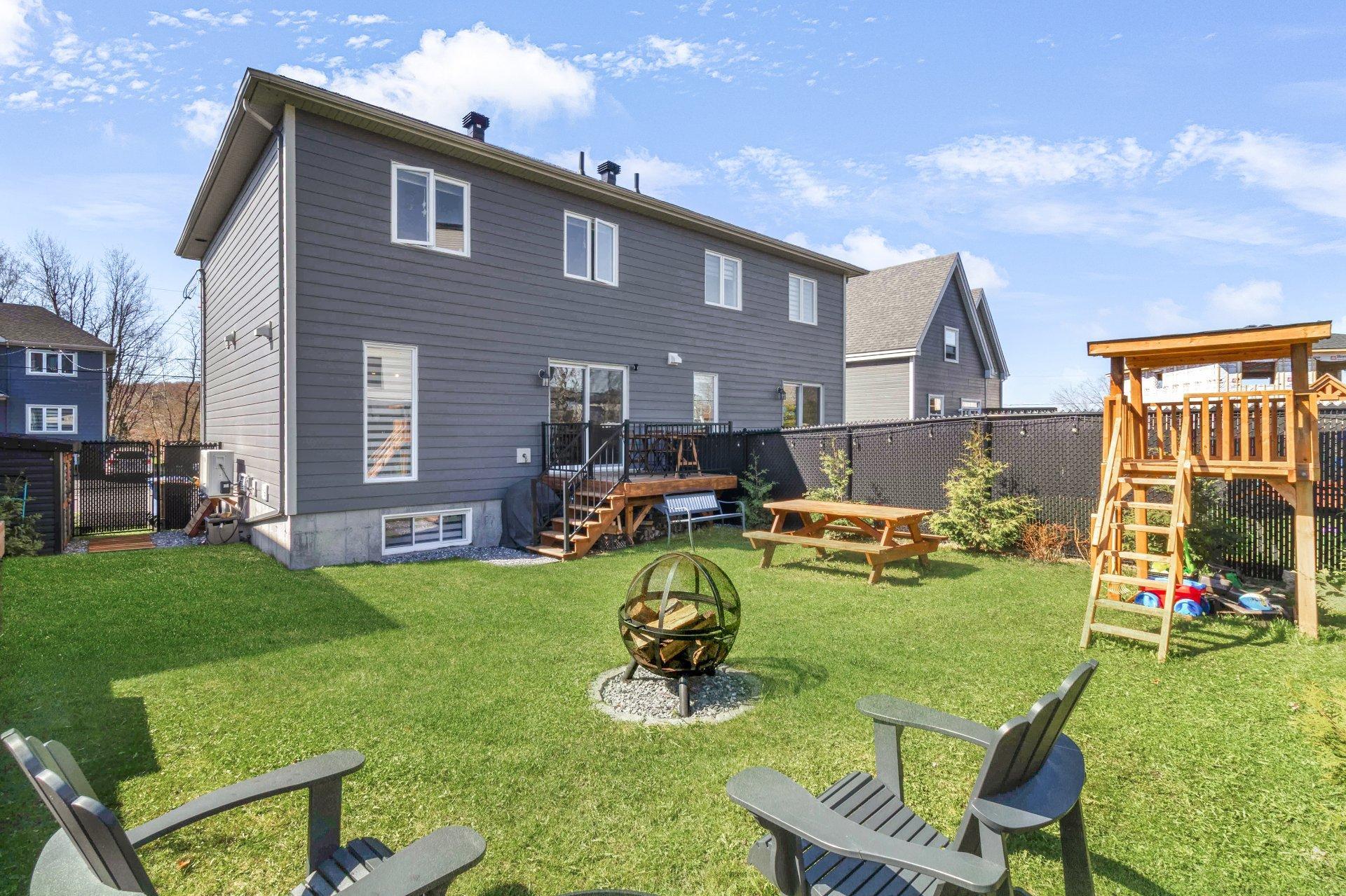 









22


Rue Picken

,
Waterloo,




QC
J0E2N0


