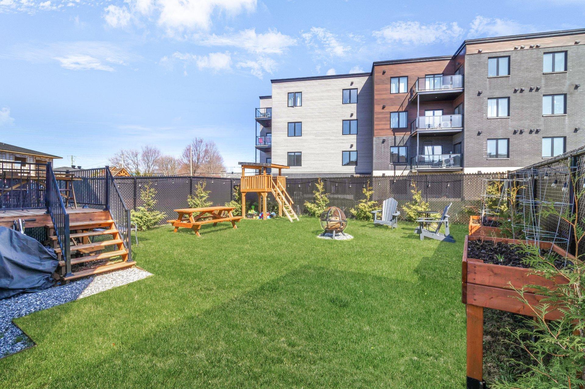 









22


Rue Picken

,
Waterloo,




QC
J0E2N0

