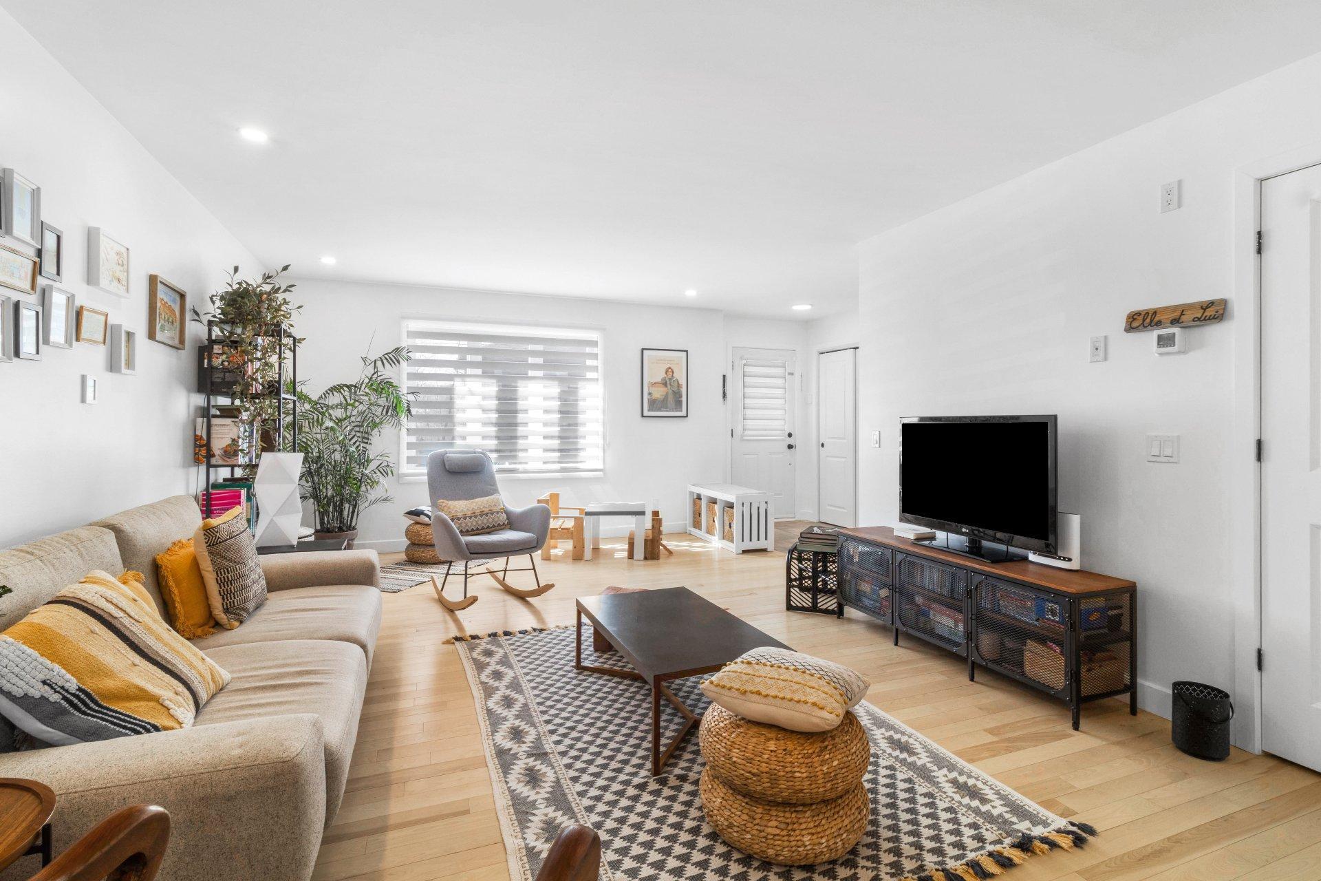 









22


Rue Picken

,
Waterloo,




QC
J0E2N0

