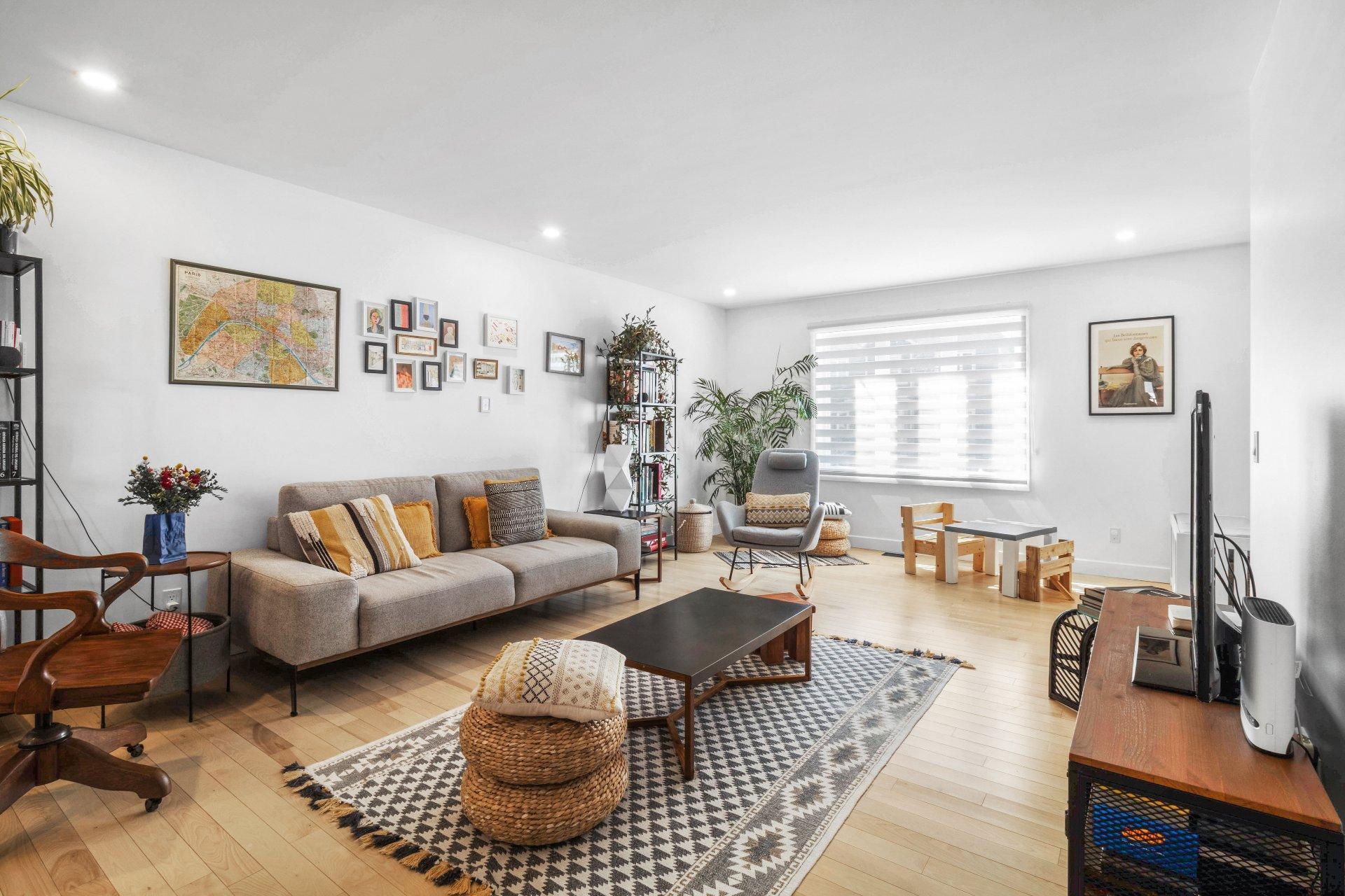 









22


Rue Picken

,
Waterloo,




QC
J0E2N0

