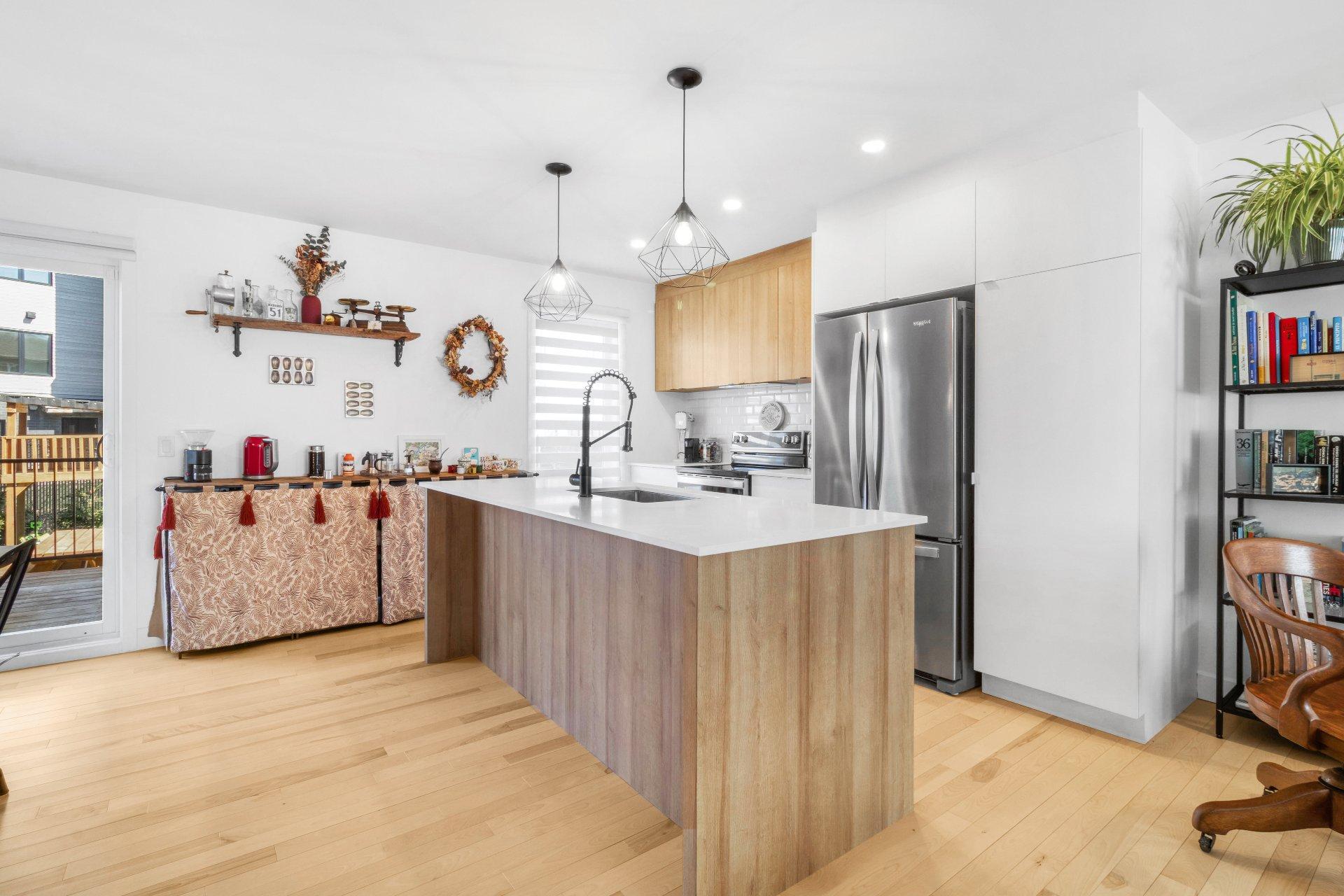 









22


Rue Picken

,
Waterloo,




QC
J0E2N0


