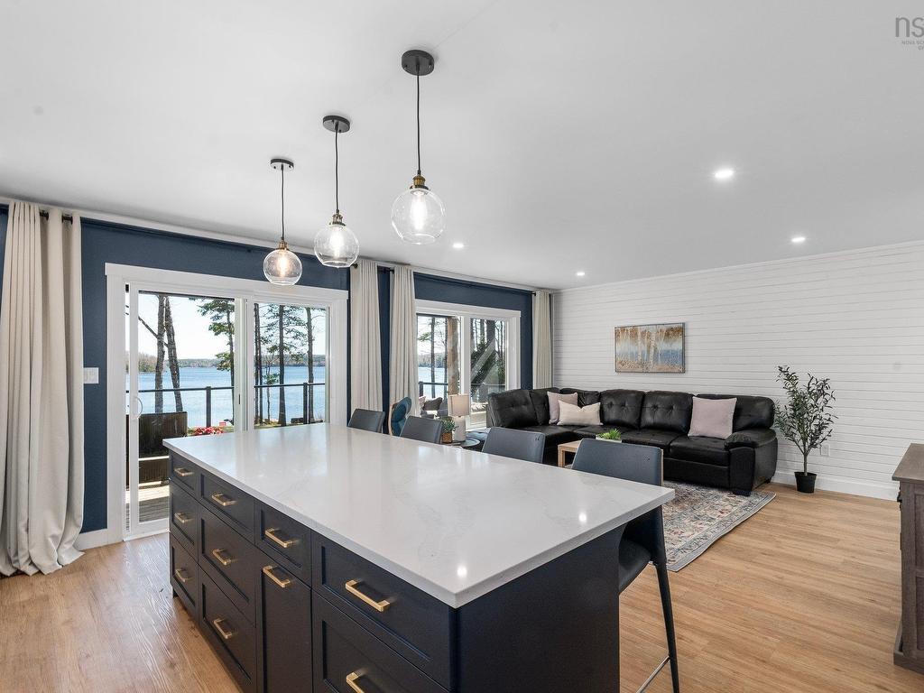 












96 Canyon Point

,
Falls Lake,




NS
B0N 2T0

