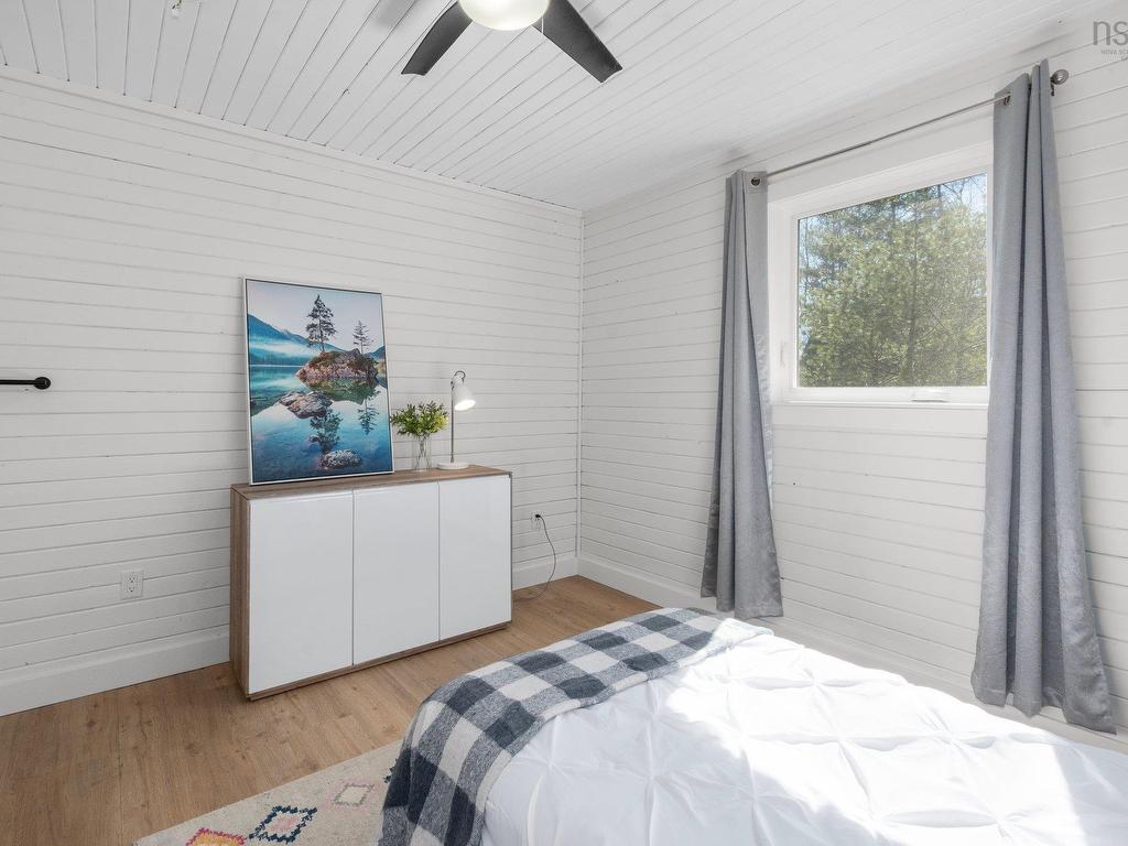 












96 Canyon Point

,
Falls Lake,




NS
B0N 2T0

