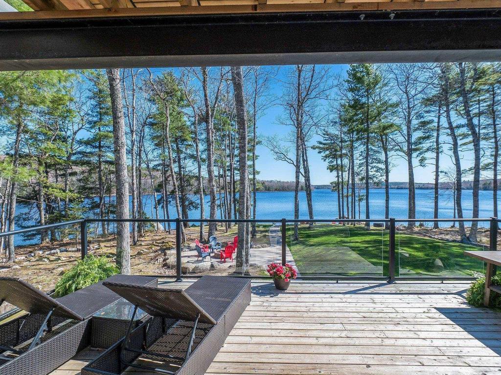 












96 Canyon Point

,
Falls Lake,




NS
B0N 2T0

