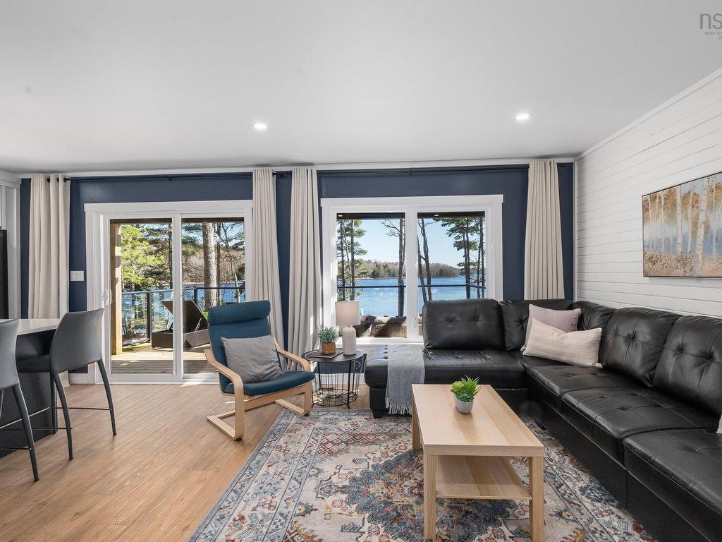 












96 Canyon Point

,
Falls Lake,




NS
B0N 2T0

