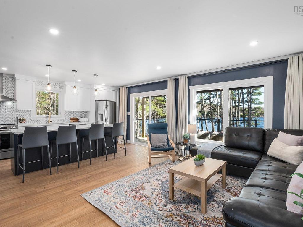 












96 Canyon Point

,
Falls Lake,




NS
B0N 2T0


