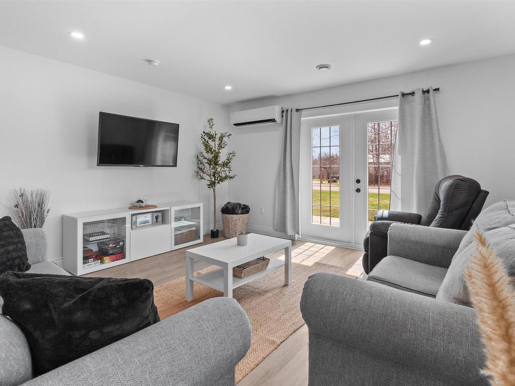 












734 St. Charles Road

,
St. Charles,




PE
C0A 2B0

