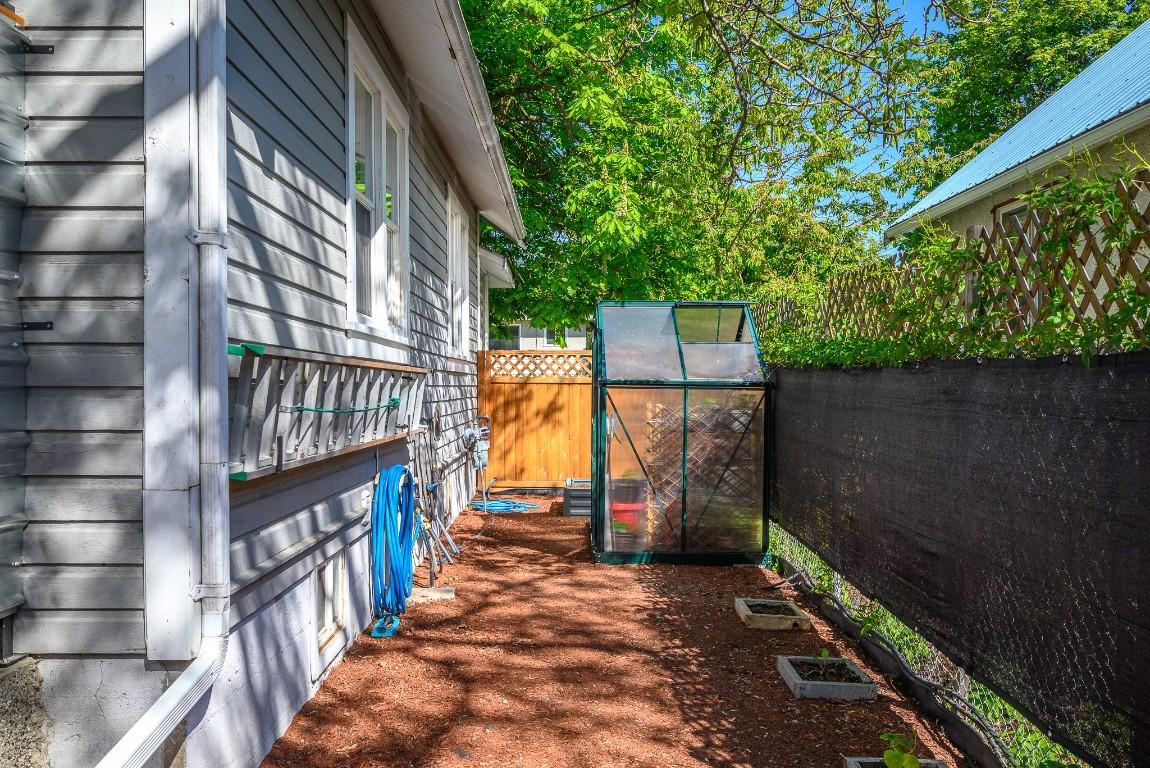 









4204


30th

Street,
Vernon,




BC
V1T 5G3

