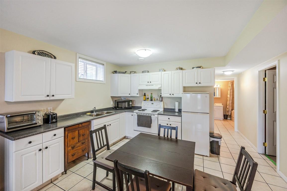 









11305


Walters

Road,
Summerland,




BC
V0H 1Z4

