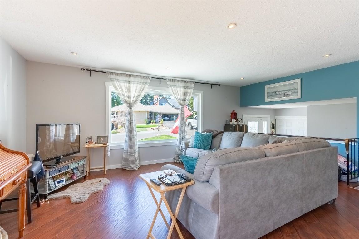 









2617


Golf Course

Drive,
Blind Bay,




BC
V0E 1H2

