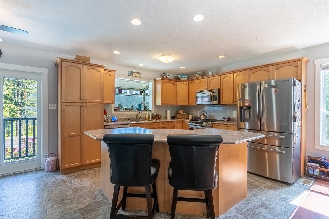 









2617


Golf Course

Drive,
Blind Bay,




BC
V0E 1H2

