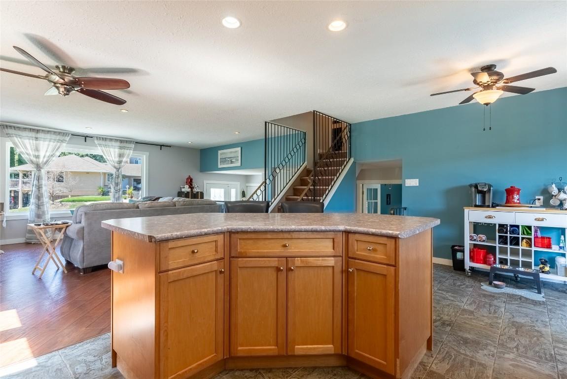 









2617


Golf Course

Drive,
Blind Bay,




BC
V0E 1H2

