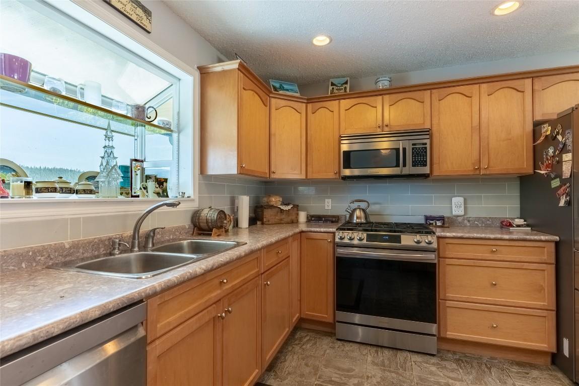









2617


Golf Course

Drive,
Blind Bay,




BC
V0E 1H2

