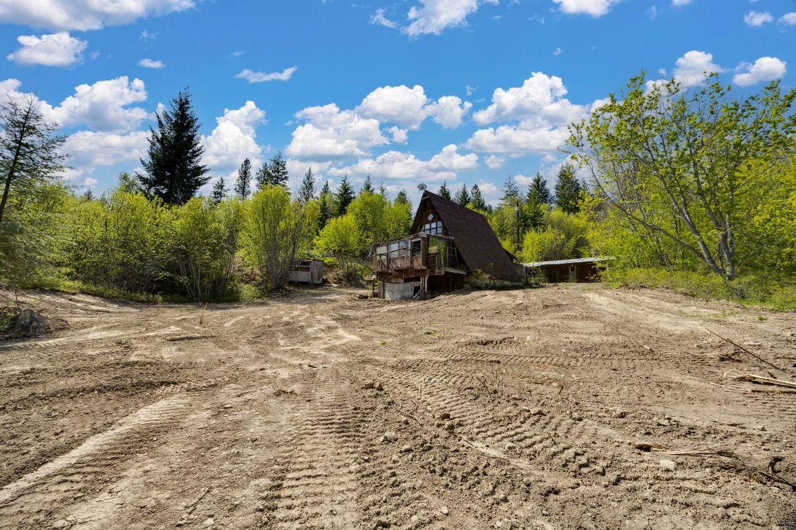 









3573


McKellar

Road,
West Kelowna,







BC
V4T 1W1

