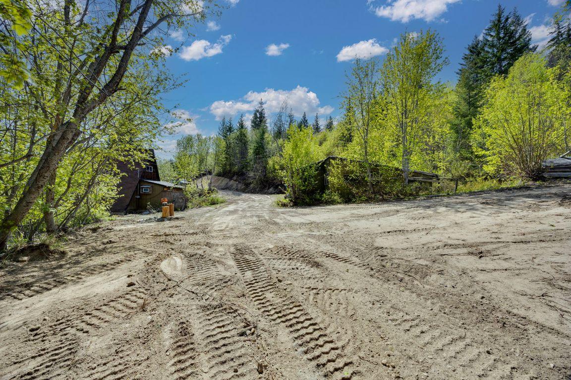 









3573


McKellar

Road,
West Kelowna,







BC
V4T 1W1


