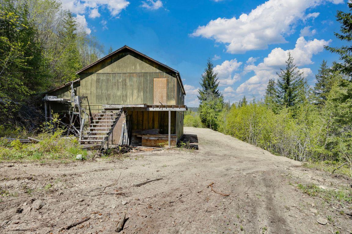 









3573


McKellar

Road,
West Kelowna,







BC
V4T 1W1

