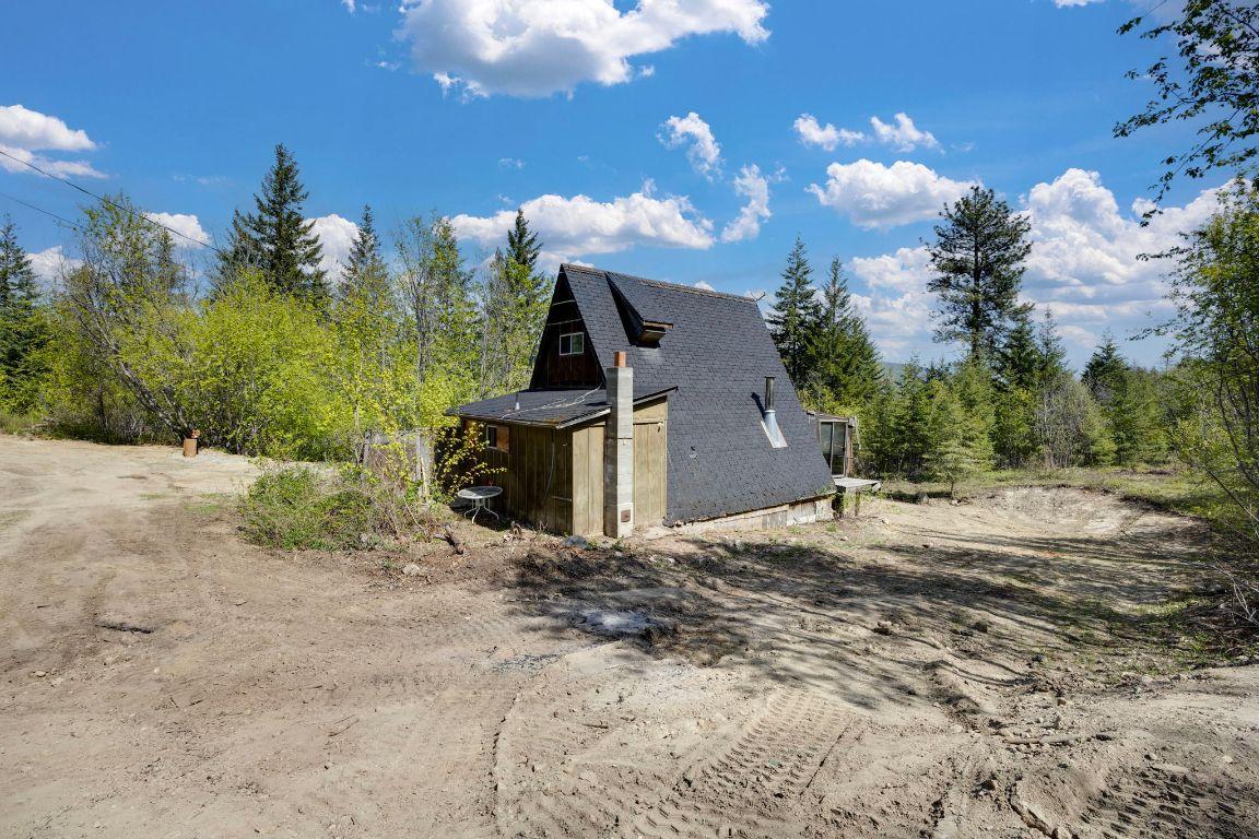 









3573


McKellar

Road,
West Kelowna,







BC
V4T 1W1

