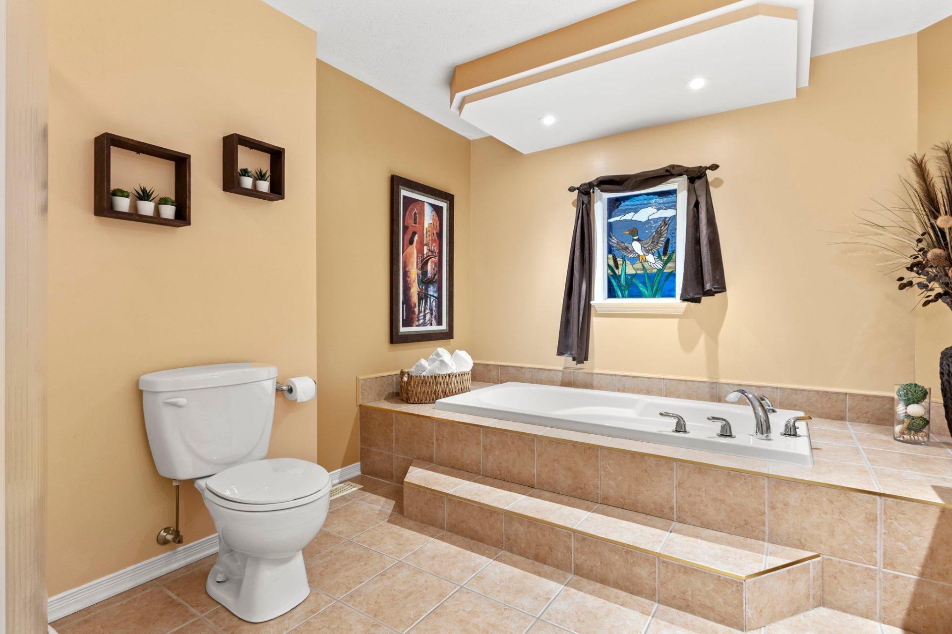 









8


Rue Jobin

,
Gatineau (Gatineau),




QC
J8V3T1

