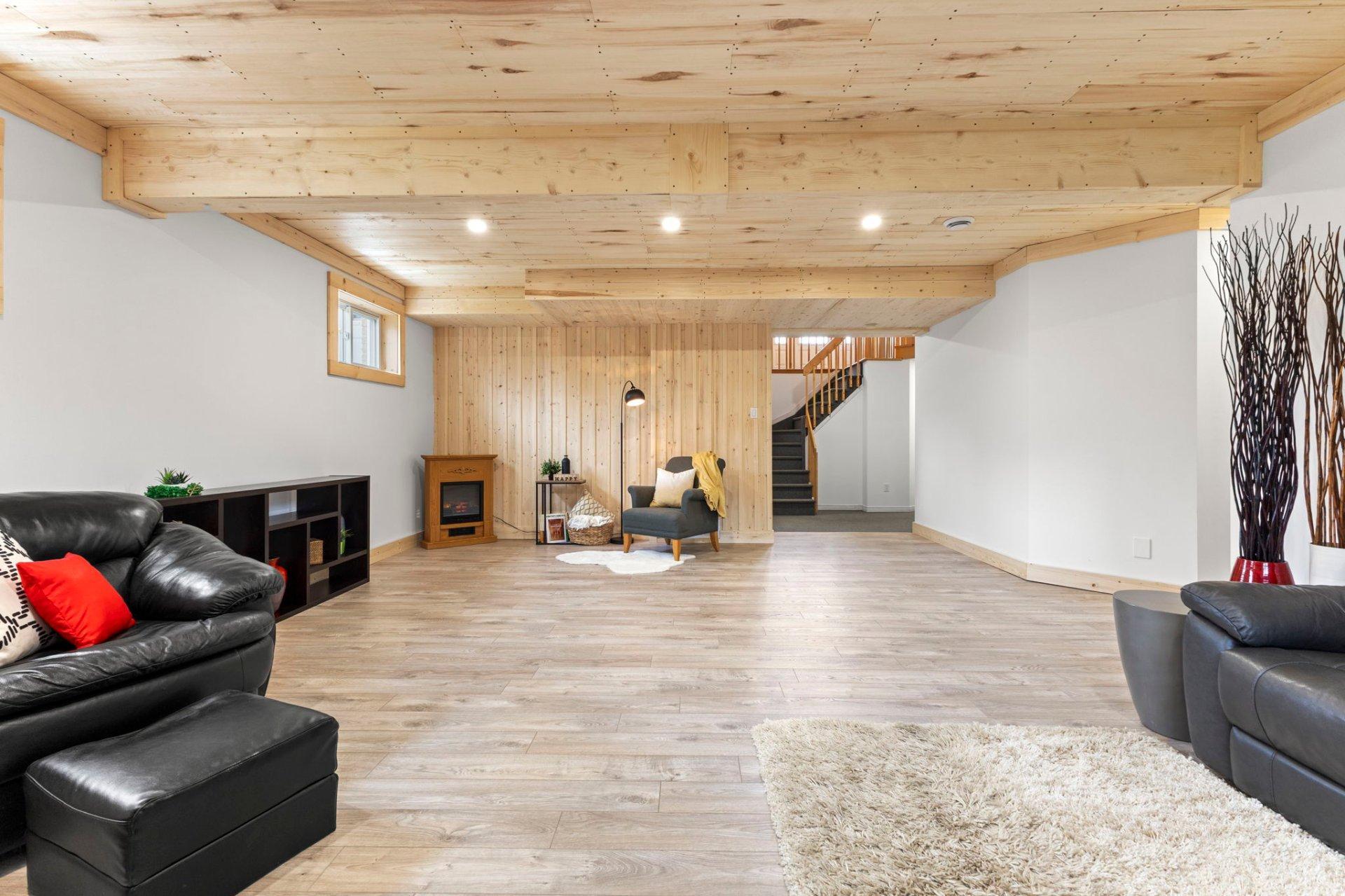 









8


Rue Jobin

,
Gatineau (Gatineau),




QC
J8V3T1


