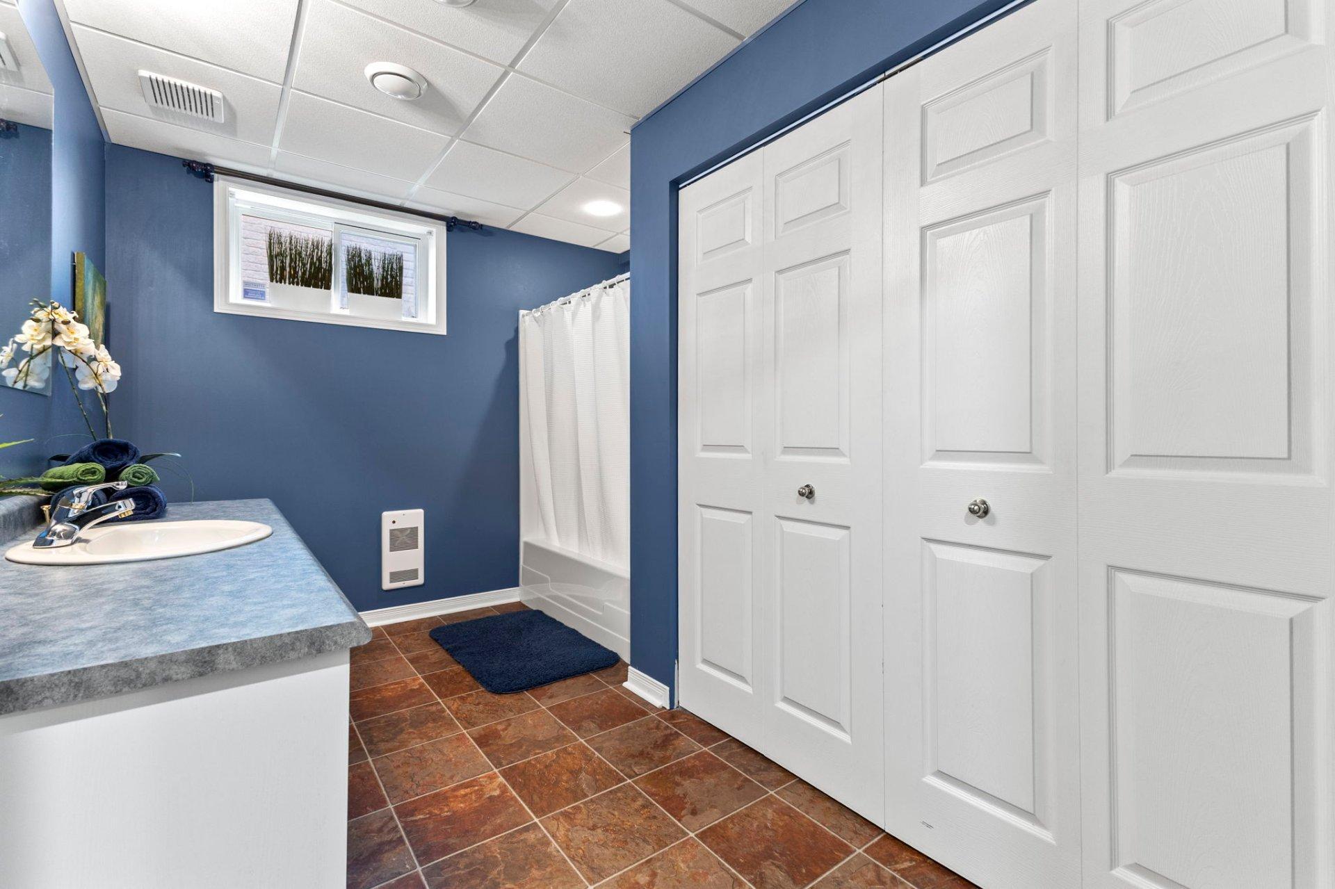 









8


Rue Jobin

,
Gatineau (Gatineau),




QC
J8V3T1

