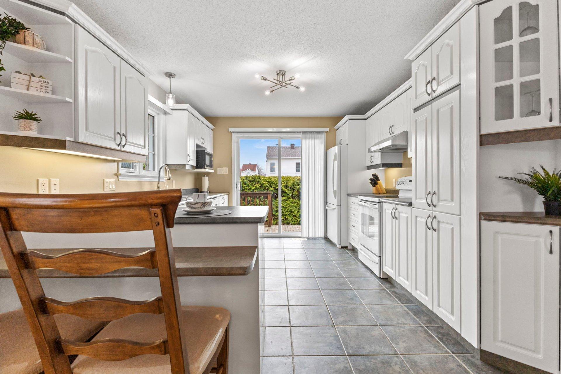 









8


Rue Jobin

,
Gatineau (Gatineau),




QC
J8V3T1

