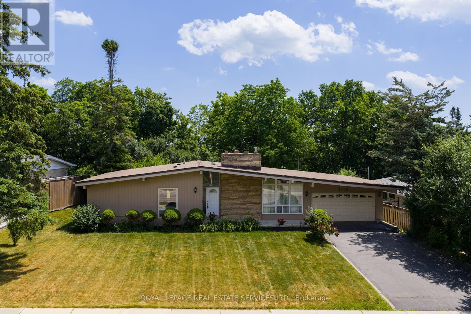 












1106 FALGARWOOD DRIVE

,
Oakville,




Ontario
L6H1N9

