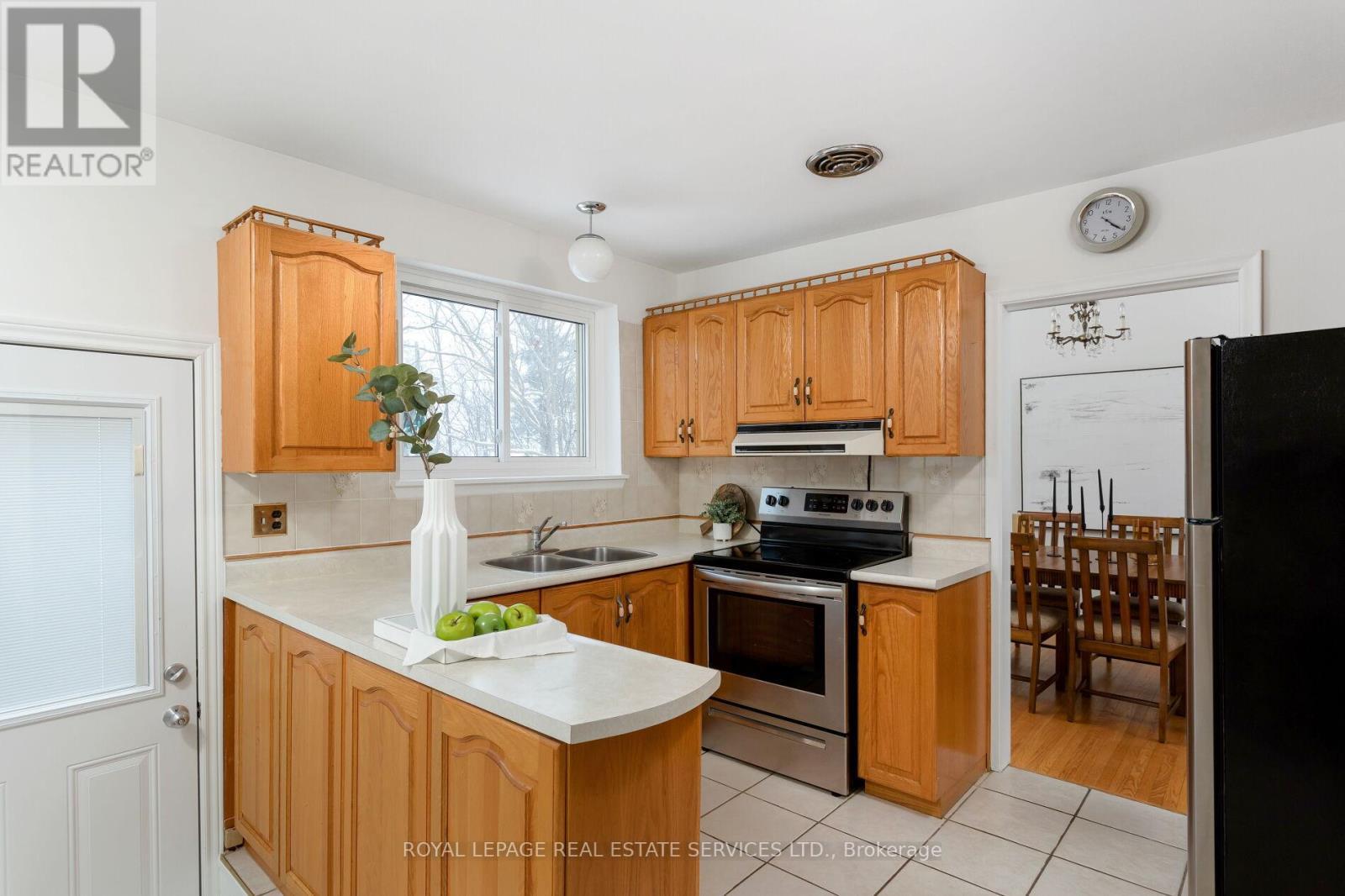 












1106 FALGARWOOD DRIVE

,
Oakville,




Ontario
L6H1N9

