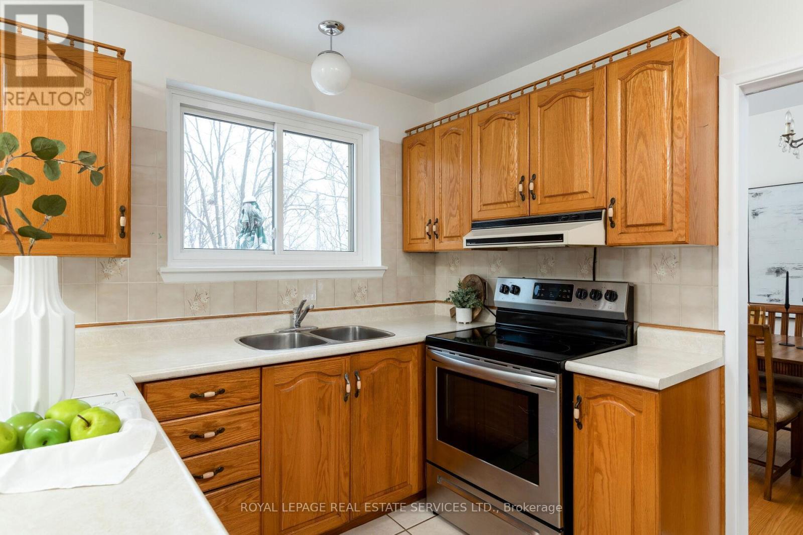 












1106 FALGARWOOD DRIVE

,
Oakville,




Ontario
L6H1N9

