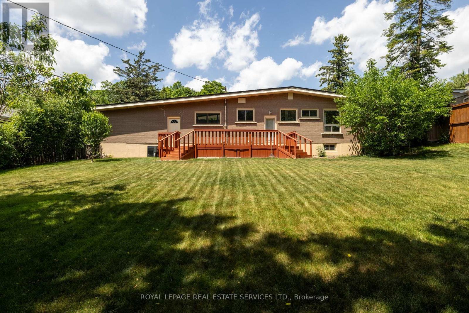 












1106 FALGARWOOD DRIVE

,
Oakville,




Ontario
L6H1N9

