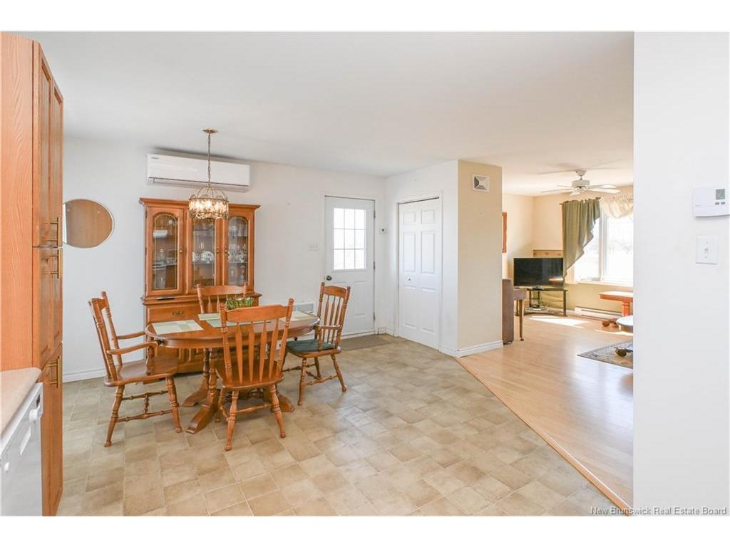 









359


rue de l'le

ST,
Caraquet,




NB
E1W 1B5


