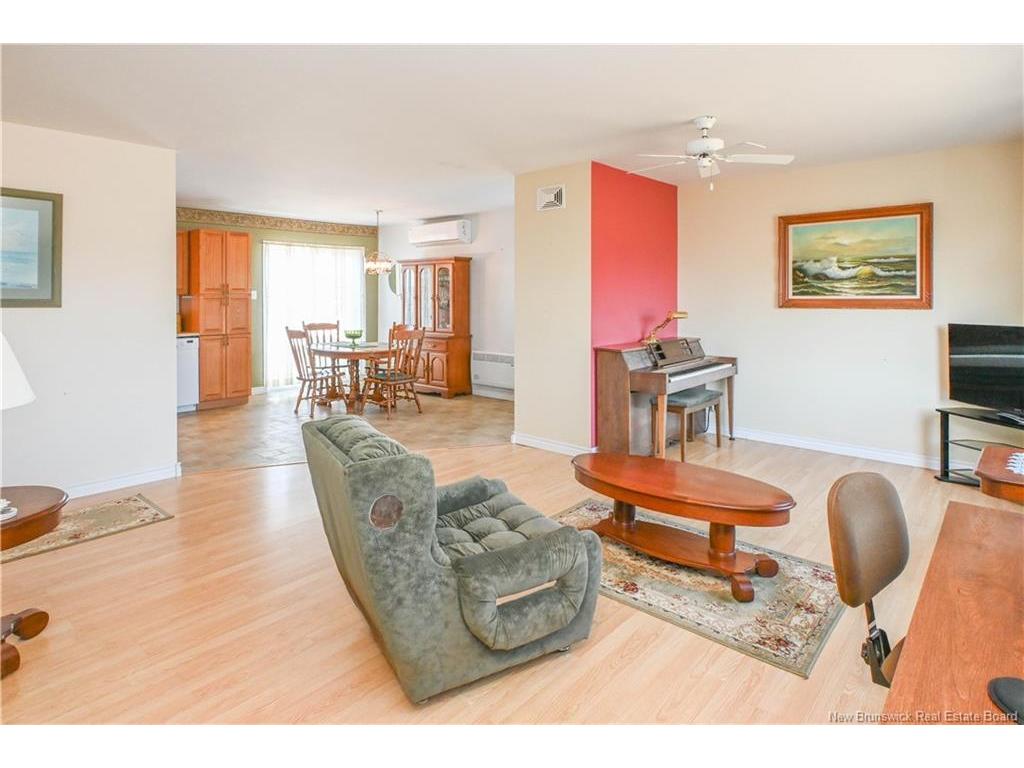 









359


rue de l'le

ST,
Caraquet,




NB
E1W 1B5


