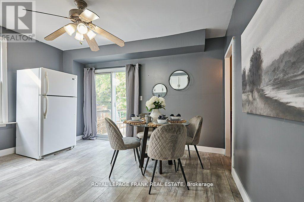 












493 ST. LAWRENCE AVENUE

,
Oshawa (Central),




Ontario
L1H4C3

