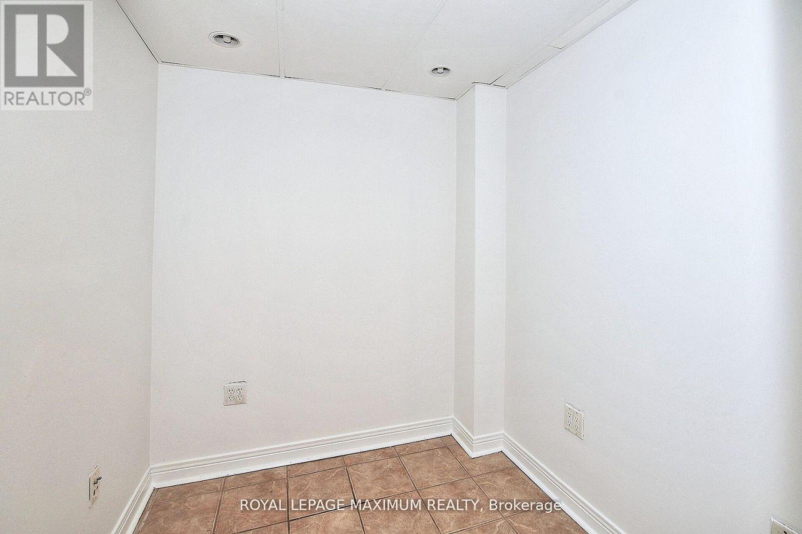 












141 PANORAMA CRESCENT

,
Vaughan,




Ontario
L4H1J9

