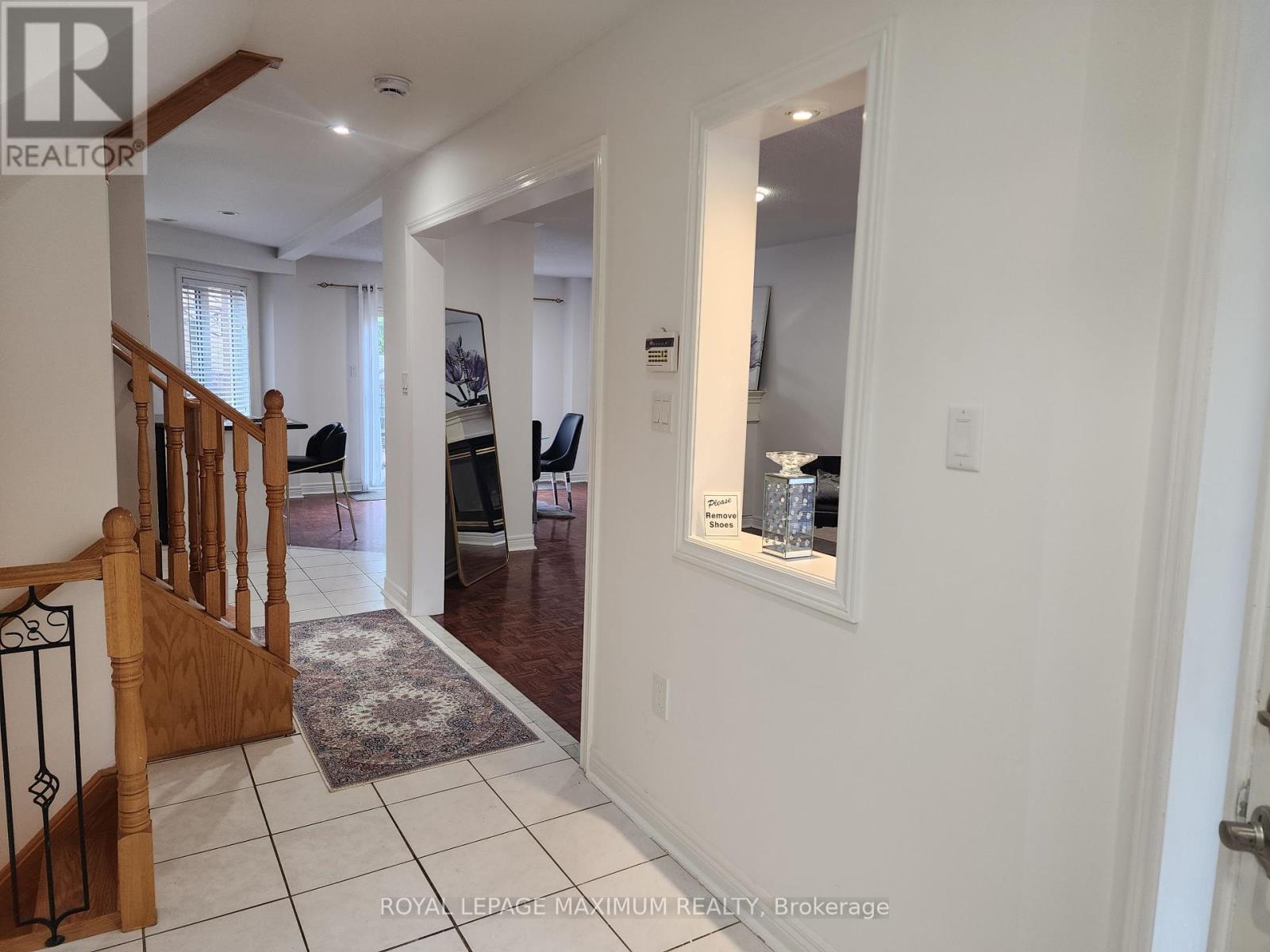 












141 PANORAMA CRESCENT

,
Vaughan,




Ontario
L4H1J9

