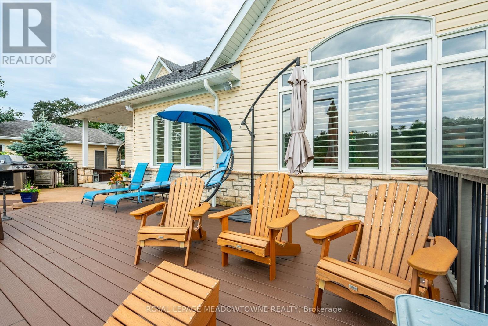 












128 CARLISLE ROAD

,
Hamilton,




Ontario
L8B0Z8

