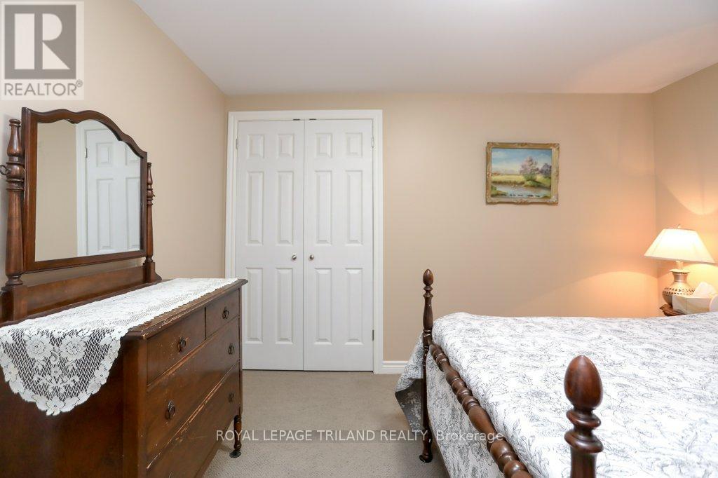 












40 PEAR TREE AVENUE

,
St. Thomas,




Ontario
N5R1L2

