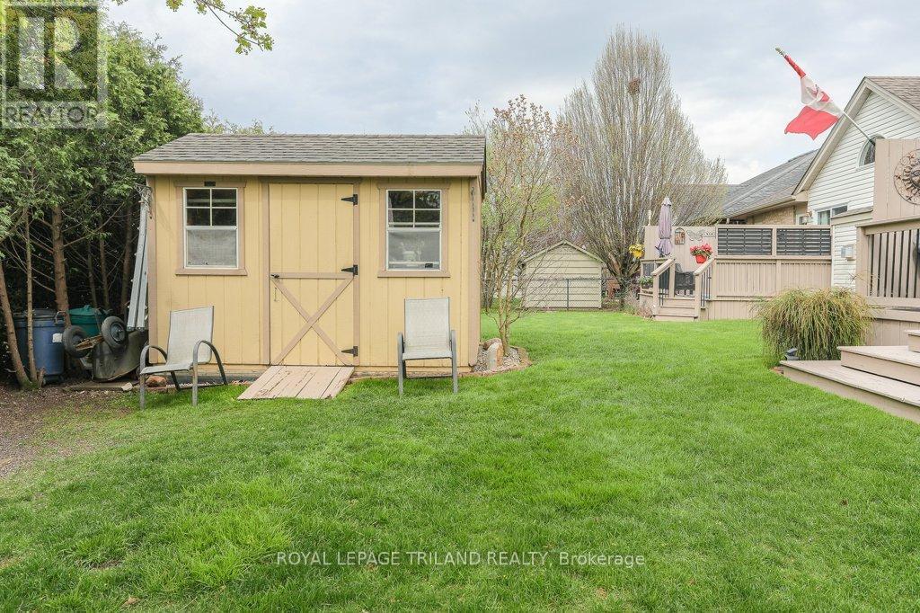 












40 PEAR TREE AVENUE

,
St. Thomas,




Ontario
N5R1L2

