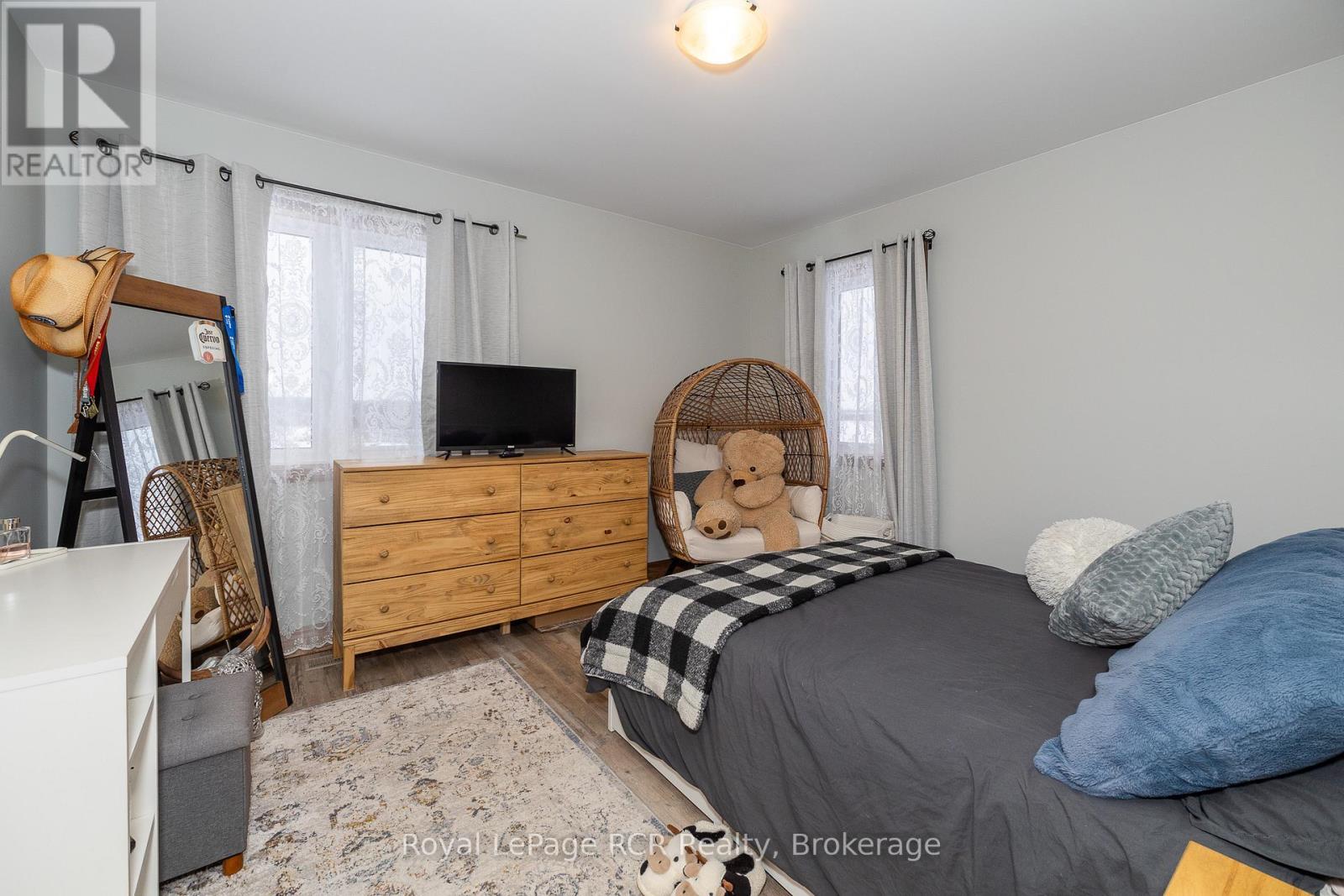 












742654 SIDEROAD 4B SIDE ROAD

,
Chatsworth,




Ontario
N0H1G0

