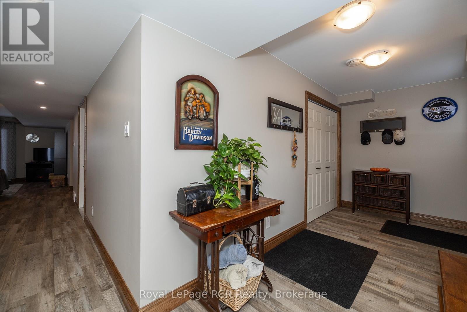












742654 SIDEROAD 4B SIDE ROAD

,
Chatsworth,




Ontario
N0H1G0


