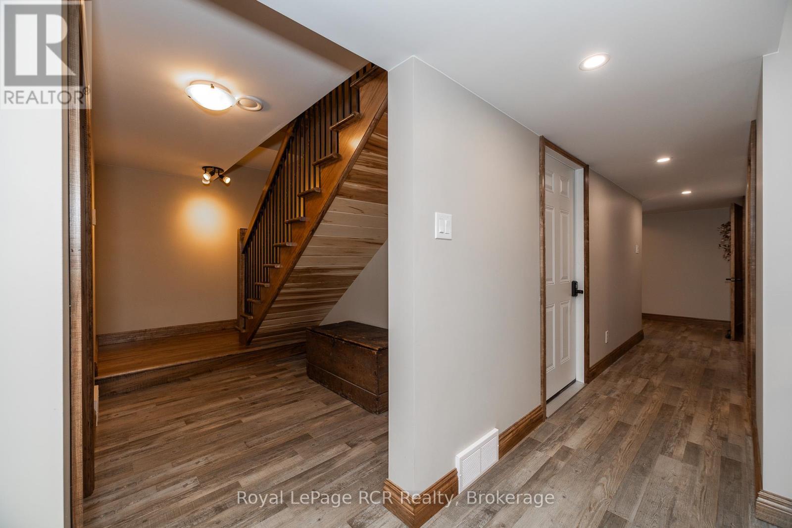 












742654 SIDEROAD 4B SIDE ROAD

,
Chatsworth,




Ontario
N0H1G0

