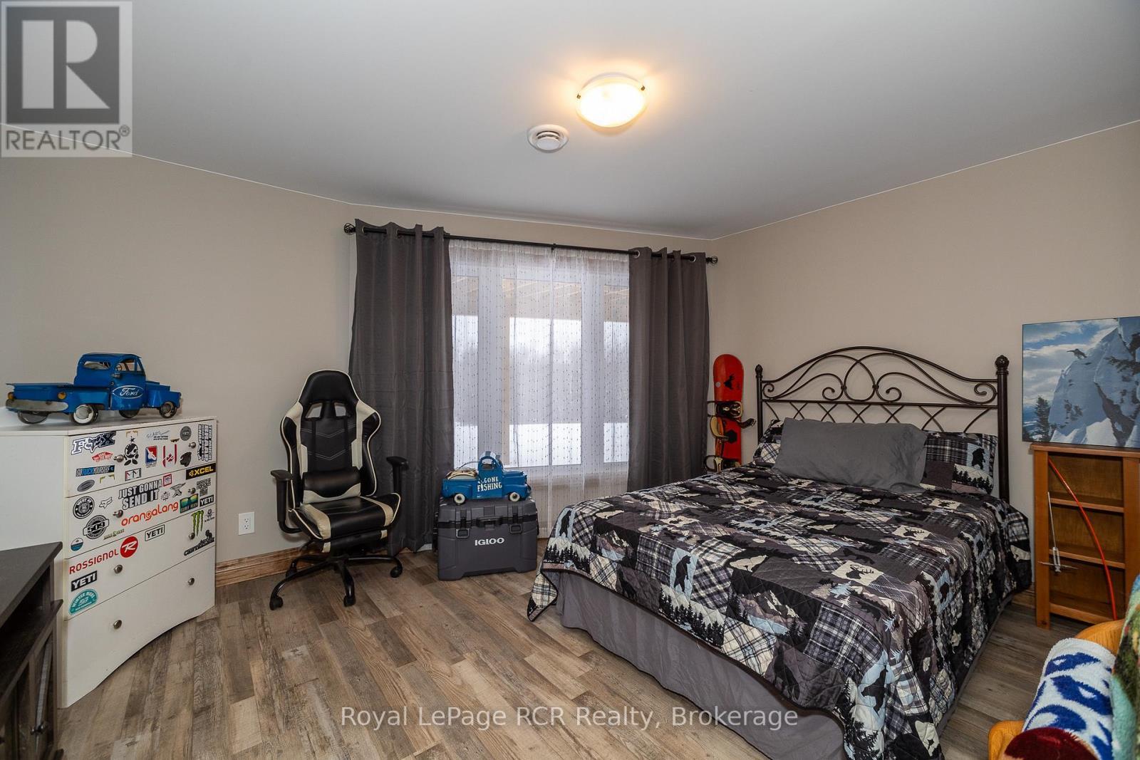 












742654 SIDEROAD 4B SIDE ROAD

,
Chatsworth,




Ontario
N0H1G0

