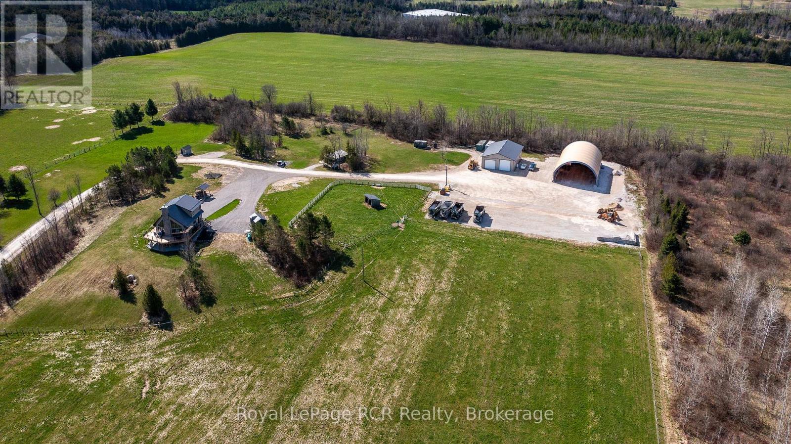 












742654 SIDEROAD 4B SIDE ROAD

,
Chatsworth,




Ontario
N0H1G0

