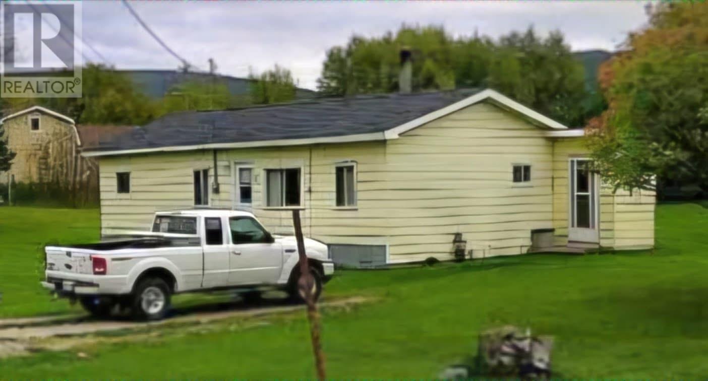 












74 Midland Row

,
Pasadena,




Newfoundland & Labrador
A0L1K0

