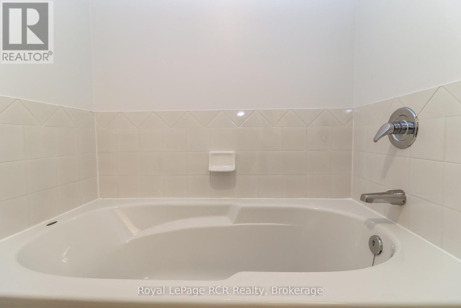 












2006 - 750 JOHNSTON PARK AVENUE

,
Collingwood,




Ontario
L9Y5C7

